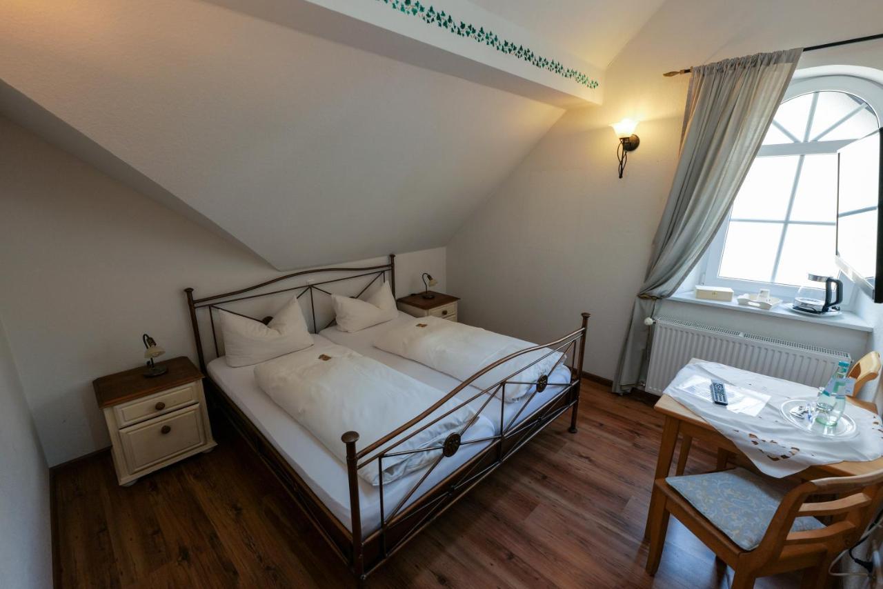 Hotel Alte Buergermeisterei Ediger-Eller Bagian luar foto