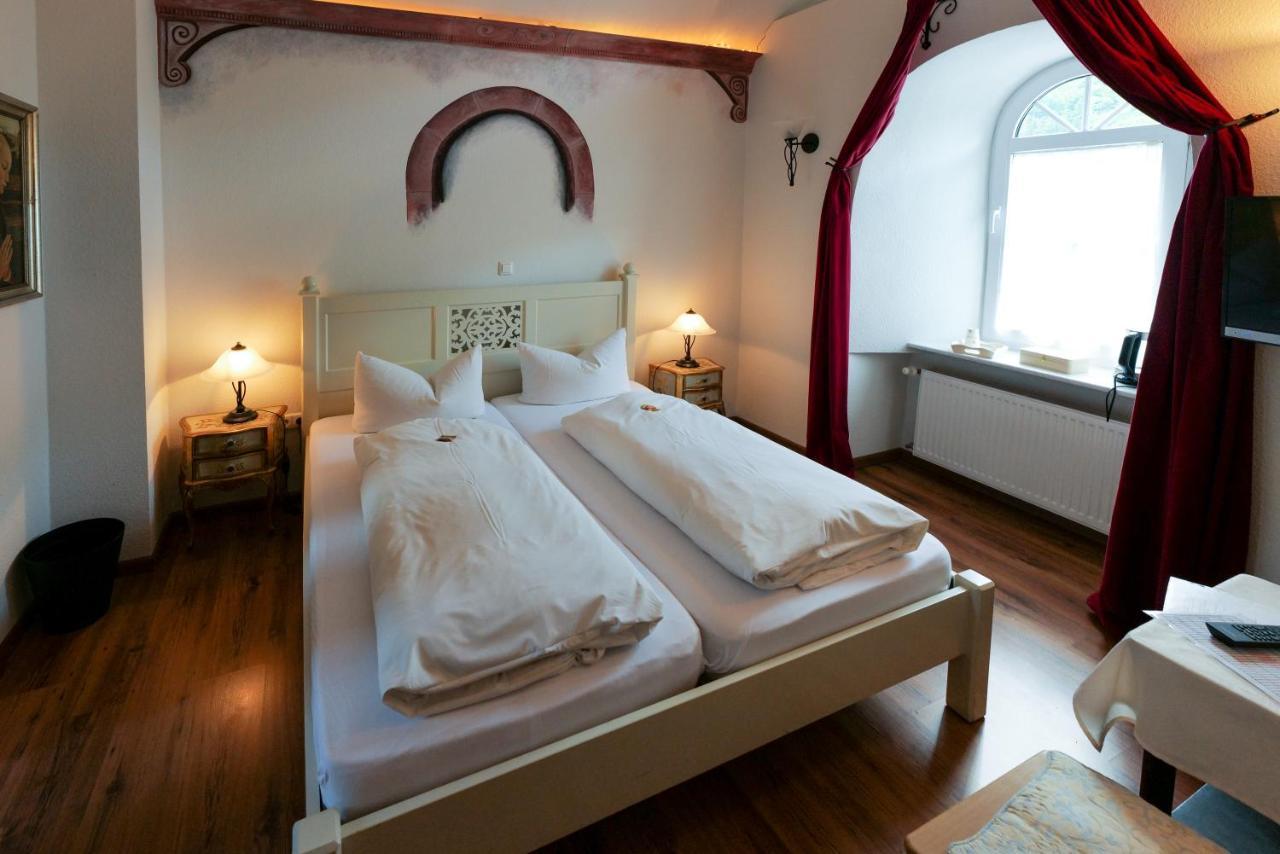 Hotel Alte Buergermeisterei Ediger-Eller Bagian luar foto