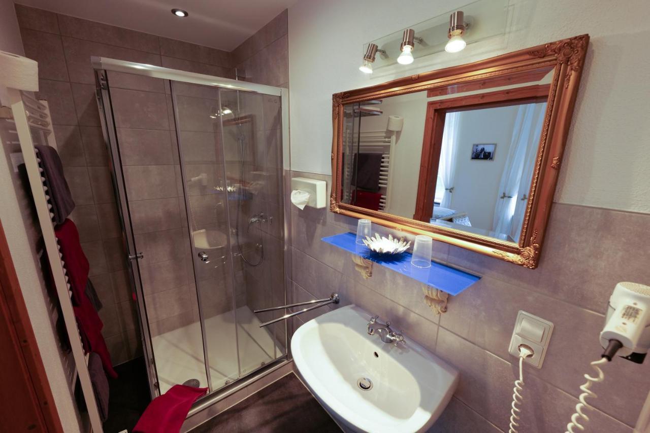 Hotel Alte Buergermeisterei Ediger-Eller Bagian luar foto