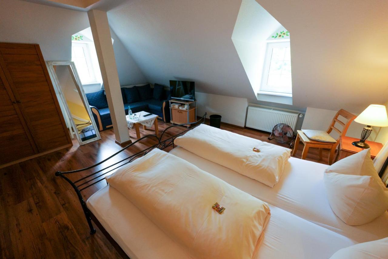 Hotel Alte Buergermeisterei Ediger-Eller Bagian luar foto